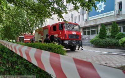 Офис патрульной полиции Одессы окутал дым - (видео)