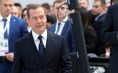 Почему Всемирный банк «лайкает» премьера Медведева - «Экономика»