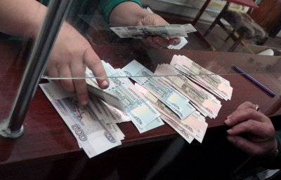 Власти ЛНР подняли минимальную пенсию до 4000 рублей - «Новороссия»