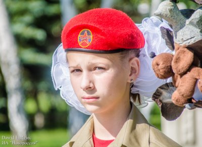 Юнармейцы военно-патриотических клубов ДНР почтили память погибших детей Донбасса - «Новороссия»