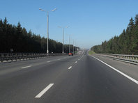 В России поднимут скоростной лимит на магистралях до 130 км/ч - «Автоновости»
