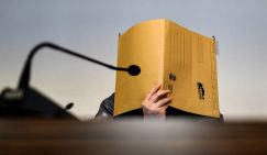 Она переспала с 12 подростками сразу, обвинив их в изнасиловании - «Происшествия»