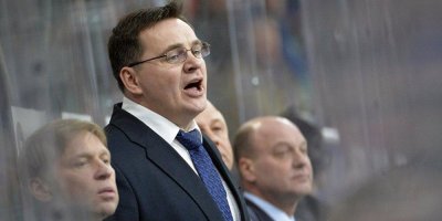Хоккейный тренер призвал сажать легионеров "в камеру без туалета" за критику России