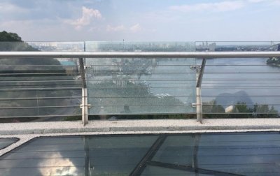 На "мосту Кличко" треснуло боковое стекло - «Украина»