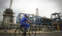 За что в Иране Россию называют слабой колонией США - «Политика»