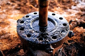 Пустые скважины: когда иссякнут нефтяные месторождения США - «Новости Дня»