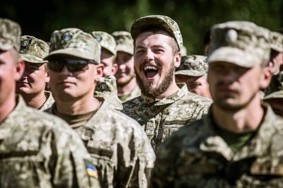 Киев выводит 25-ю бригаду ВСУ из Донбасса из-за повального воровства - «Новороссия»