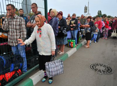 На Украине сократилось количество официальных переселенцев из Донбаса - «Новороссия»