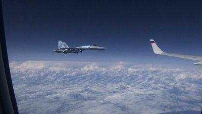 НАТО считает маневр российского истребителя во время инцидента с самолетом Шойгу небезопасным - «Новороссия»