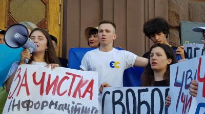 Порошенко перед допросом в ГБР Украины прикрылся собственными детьми - «Новороссия»
