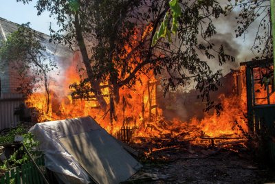 «Сгорел дотла»: Украинские каратели прямым попаданием уничтожили жилой дом в ДНР - «Новороссия»