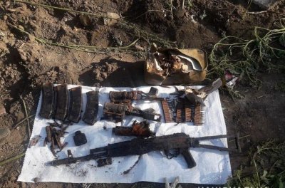 Украинские полицейские выявили в Донбасе тайник с оружием и боеприпасами - «Новороссия»