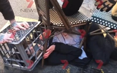 В центре Сиднея мужчина с криком "Аллаху акбар" зарезал женщину - (видео)