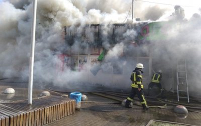 В Киеве крупный пожар на крытом рынке - «Украина»