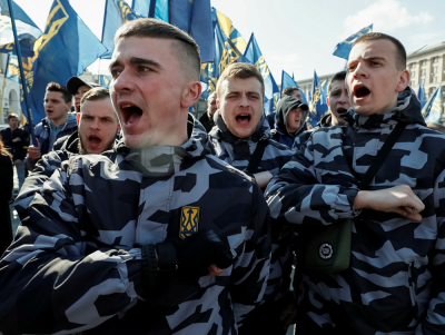 В Киеве нацисты из «Нацкорпуса»* и «Азова»* устроили митинг под офисом Зеленского - «Новороссия»