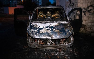 В Киеве ночью сожгли авто - «Украина»