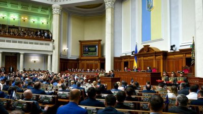 Профильный комитет Рады поддержал семь законопроектов Зеленского, касающихся изменений в Конституцию - «Новороссия»