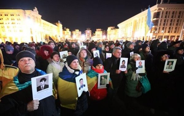 На Майдане в Киеве проходит вече - «Украина»