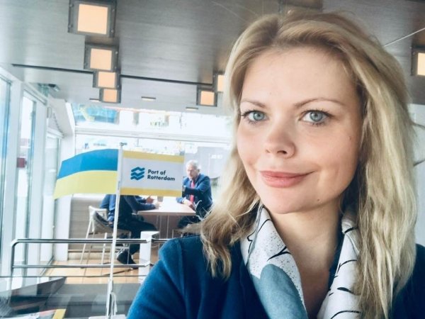 Попавшая в секс-скандал украинская чиновница уволена с поста замминистра инфраструктуры - «Новороссия»