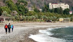 На грани катастрофы: Туристы в Крыму выпили всю воду - «Происшествия»