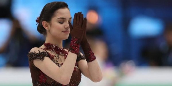 Медведева снялась с чемпионата России из-за проблем с коньками