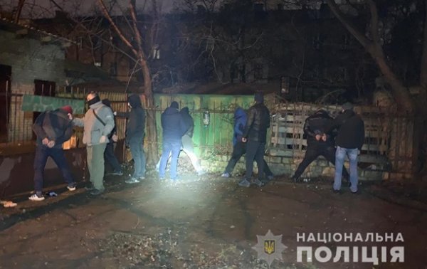 Банду грабителей поймали на горячем под Киевом - «Украина»
