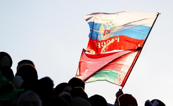 Кремль рухнет под тяжестью Союзного государства - «Политика»