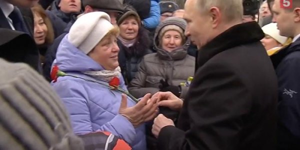Путин пообещал помочь 94-летней петербурженке, живущей без льгот и лекарств