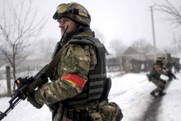 В Донбассе полиция задержала боевиков ВСУ за продажу стрелкового оружия - «Новороссия»