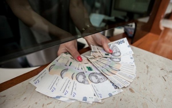 В Киеве чиновница погорела на коррупционных схемах - «Украина»