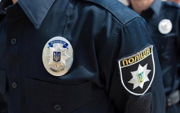 В Киеве нашли тело самоубийцы, повесившегося в парке на шнурках - «Украина»