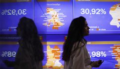 США с нетерпением ждут российских бизнесменов с большими деньгами, а дома они не нужны - «Экономика»