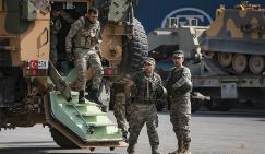 Главная тайна поправок в Конституцию: Путину — гарантии, народу — подачки - «Политика»