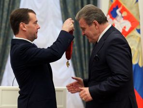 Лещенко, Расторгуев, Петросян: Постаревшие звезды троллят пенсионную реформу Путина - «Общество»