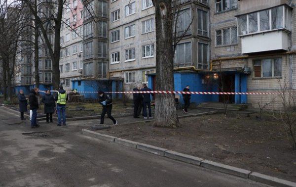 В Киеве парень выпал с 8 этажа во время дня рождения - «Украина»