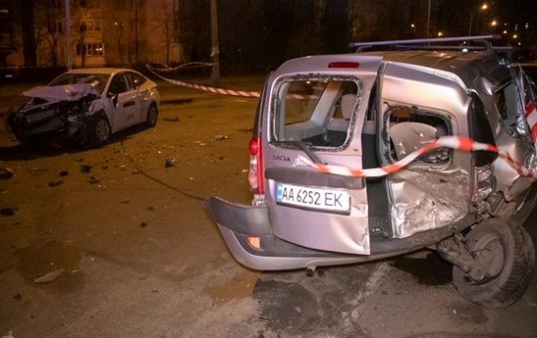 В Киеве пьяный таксист протаранил авто, трое пострадавших - «Украина»