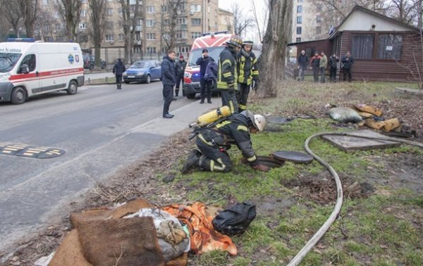 В Киеве в люке теплотрассы нашли три трупа - «Украина»
