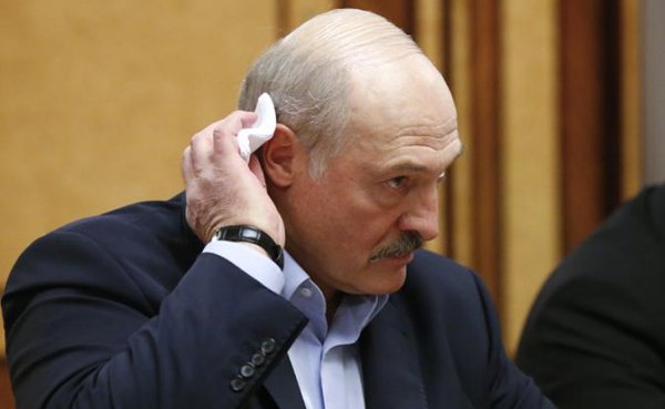 Запад обещает помочь Батьке Лукашенко уйти от Путина - «Политика»