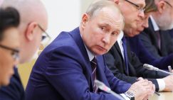 В Кремле идет битва преемников: Выбор Путина, как всегда, удивит - «Политика»