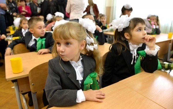 В Киеве родителям ограничат вход в учебные заведения - «Украина»