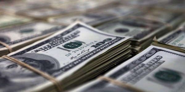 Россияне за месяц забрали из банков вклады на 315 млрд