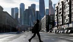 Повышая пенсионный возраст, Путин должен был, как Макрон, отказаться от льготной пенсии себе и министрам - «Общество»