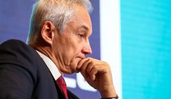 Кремль перед выбором: Политическое восстание злых россиян или отмена пенсионной реформы - «Мир»