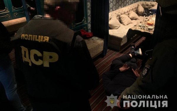 В ресторане Киева задержали рэкетиров, вымогавших $20 тысяч - «Украина»