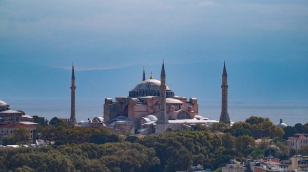 Президент России отметил резонанс вокруг собора Святой Софии в беседе с главой Турции - «Новороссия»