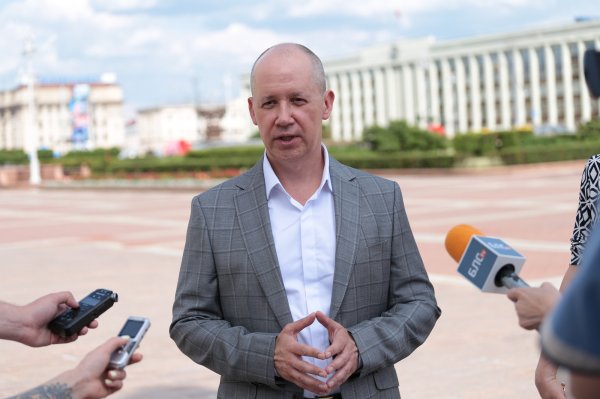 Белорусский оппозиционер Цепкало находится на Украине - «Новороссия»