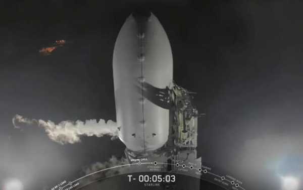 Маск в 11 раз запустил ракету со спутниками для интернета - (видео)