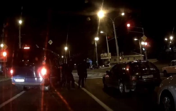 Опубликовано видео задержания водителей в Беларуси - (видео)