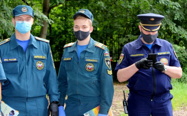 Сотрудники МЧС и добровольцы провели противопожарный рейд - «Новороссия»