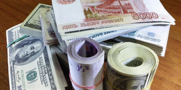 Россияне массово отказываются от банковских депозитов в пользу ценных бумаг